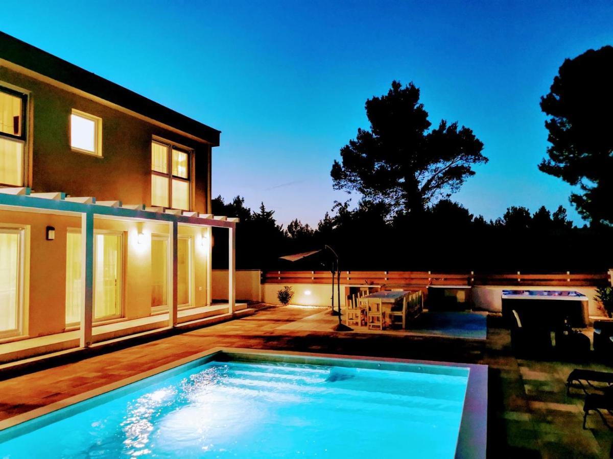 Villa Olivia - New And Modern House With Pool, Souna, Jacuzzi & Playground, Liznjan - Istra Esterno foto